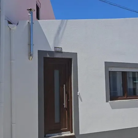 Supertubos Surf & V2 Ferienhaus *
